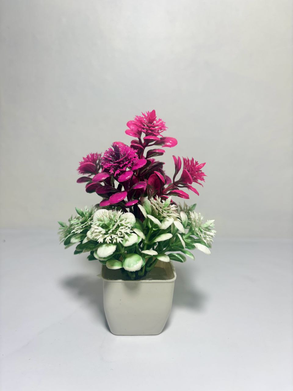 Set of 4 Artificial Flower Plants with White Pot – Decorative Tabletop Bonsai for Home & Office Décor (Height 20 cm)
